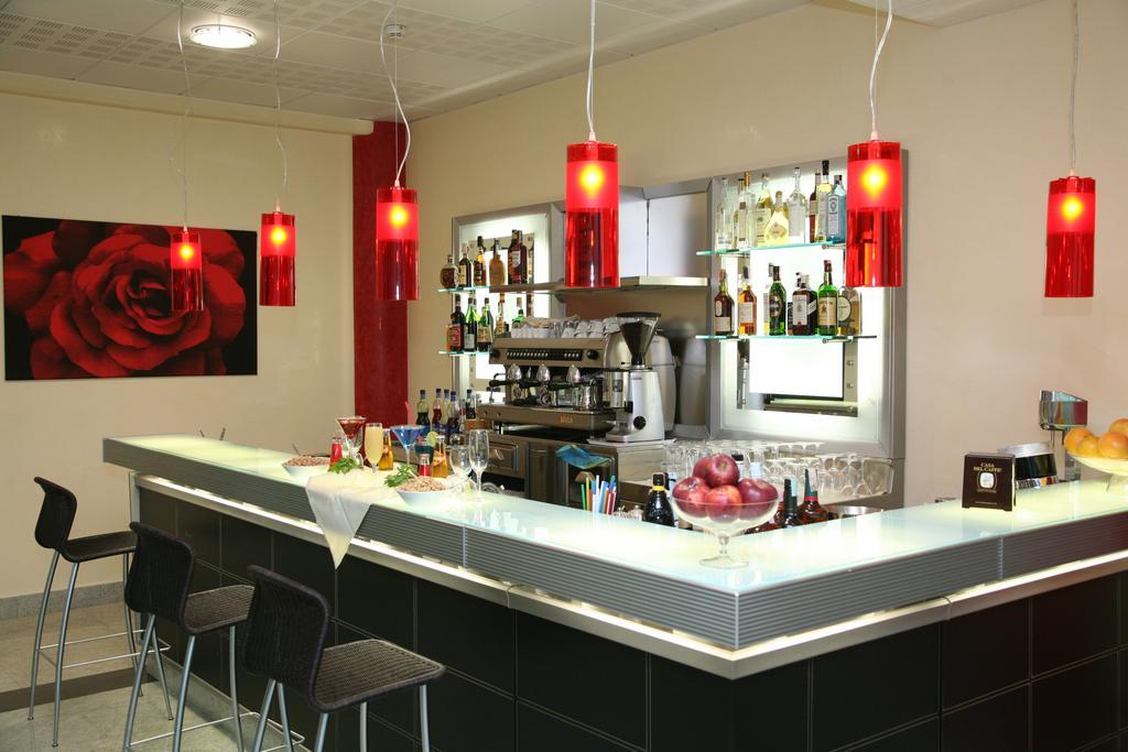 Hotel Parisi Никелино Экстерьер фото