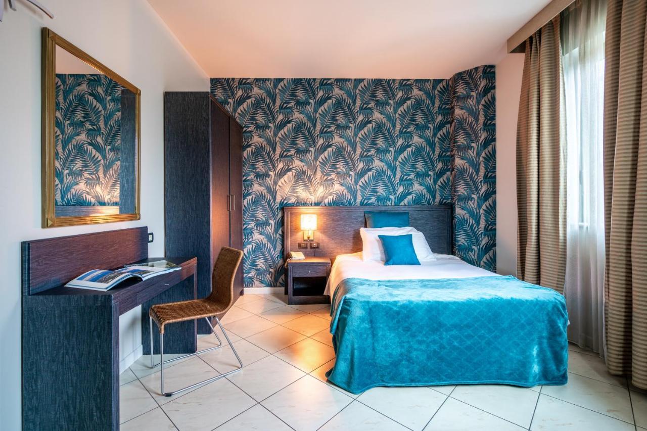 Hotel Parisi Никелино Экстерьер фото