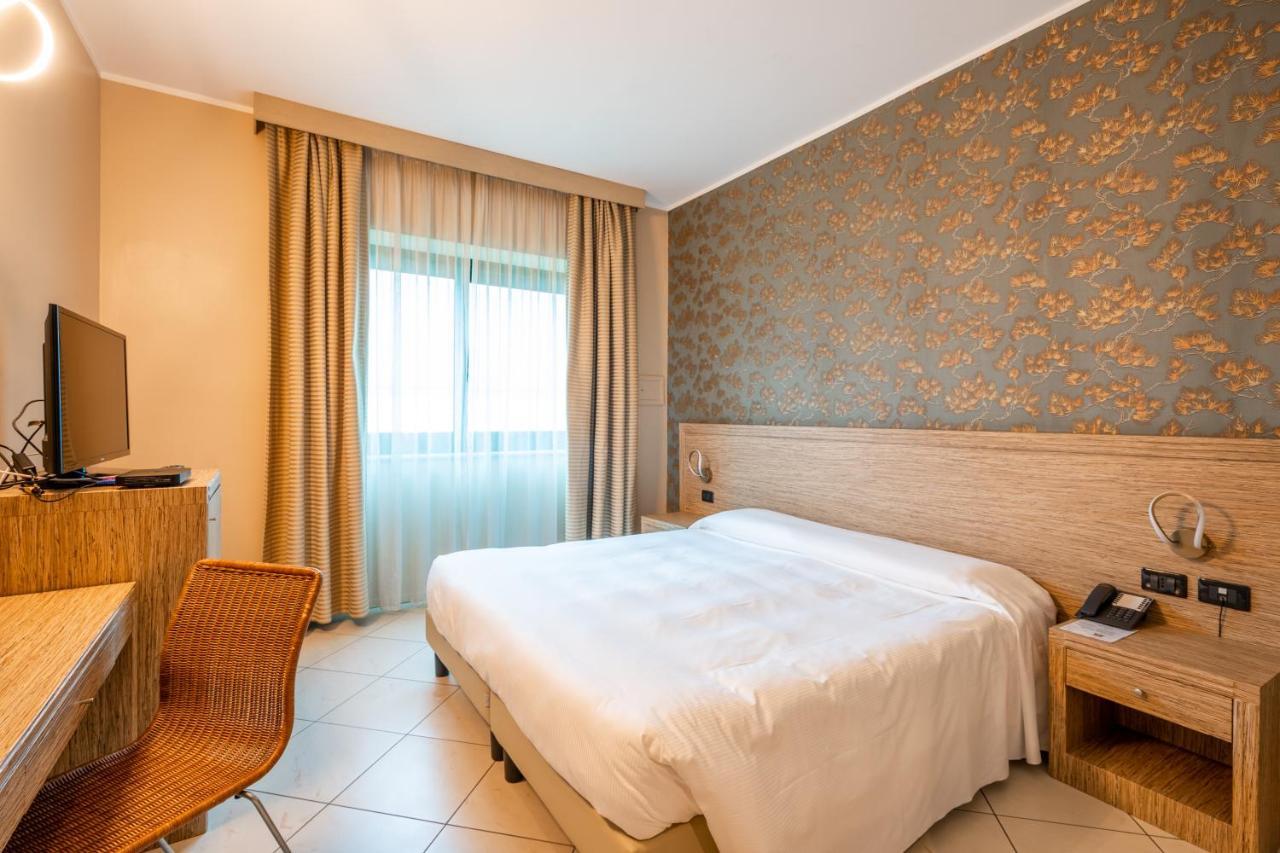 Hotel Parisi Никелино Экстерьер фото
